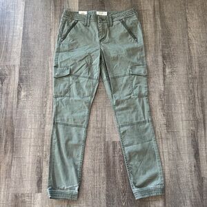 NWT Mountain Khakis Women's Pants